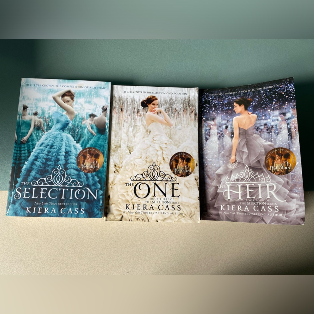 Kiera Cass Books from THE SELECTION Series